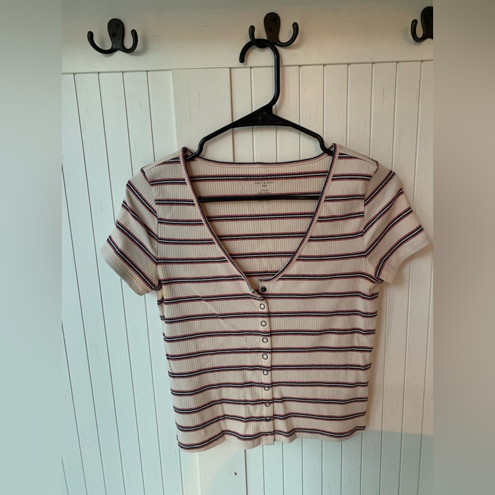 American Eagle Outfitters 
Soft & Sexy Ribbed Button Up Top